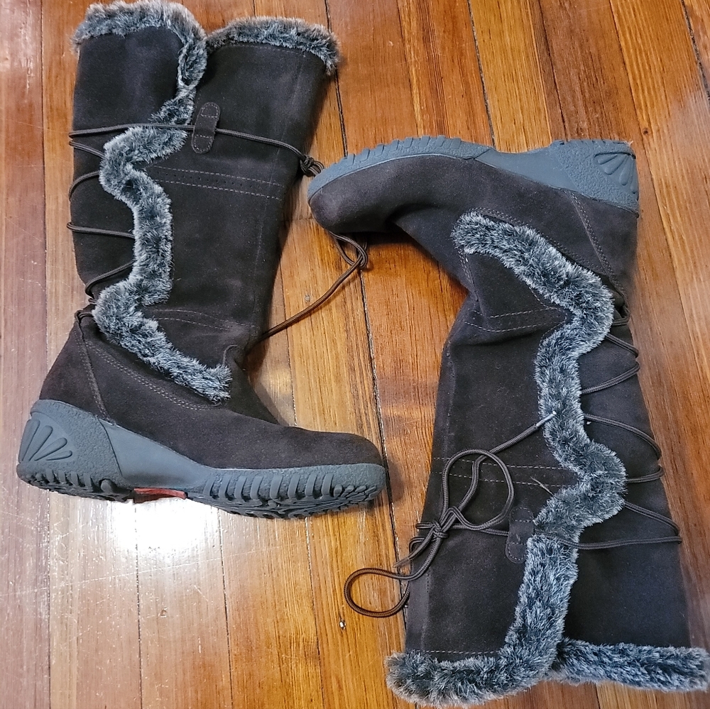 Bass " Kiana" Brown Suede Water Resistant Boots-Size 6
